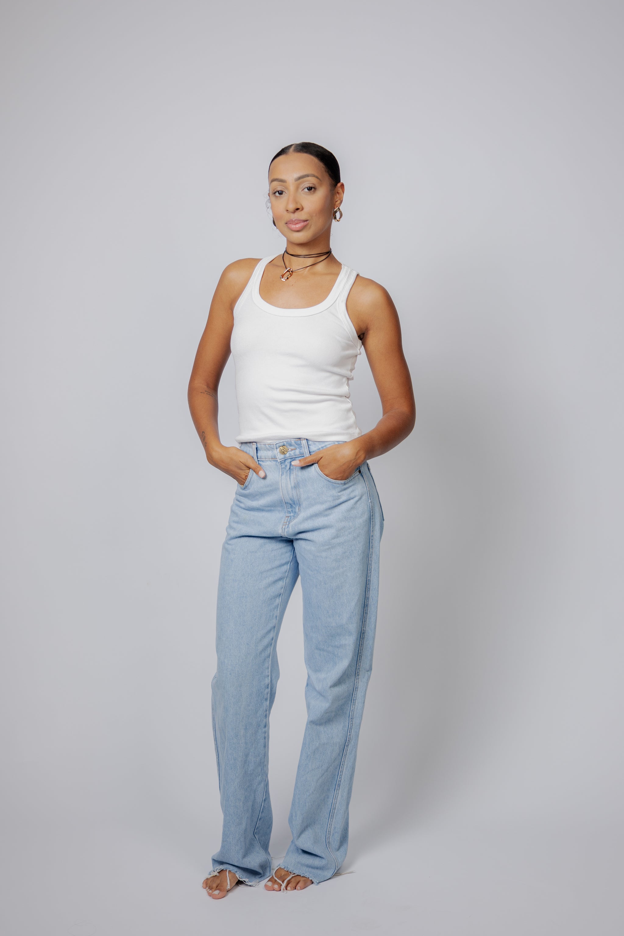 Calça jeans reta - Mirela