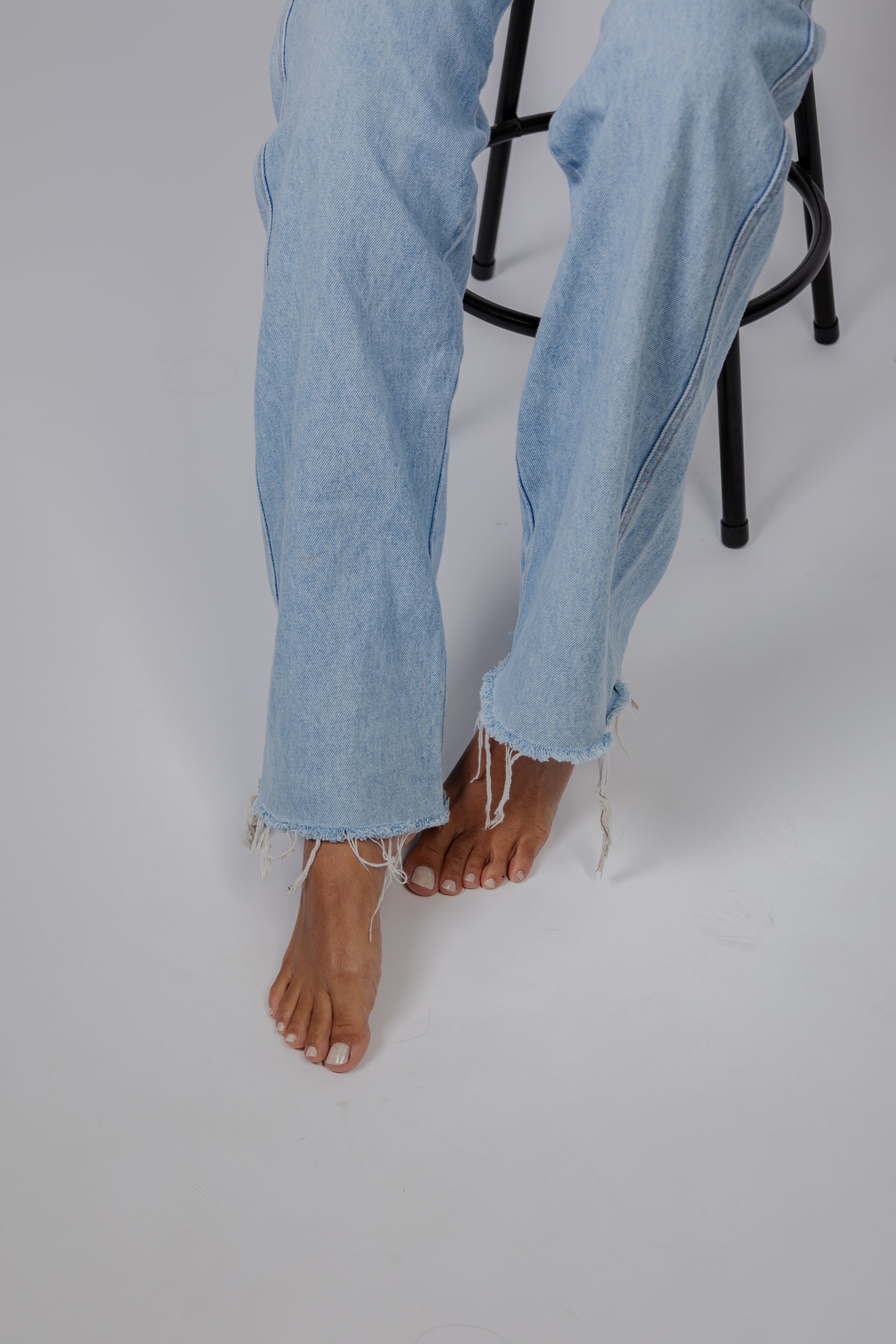 Calça jeans reta - Mirela