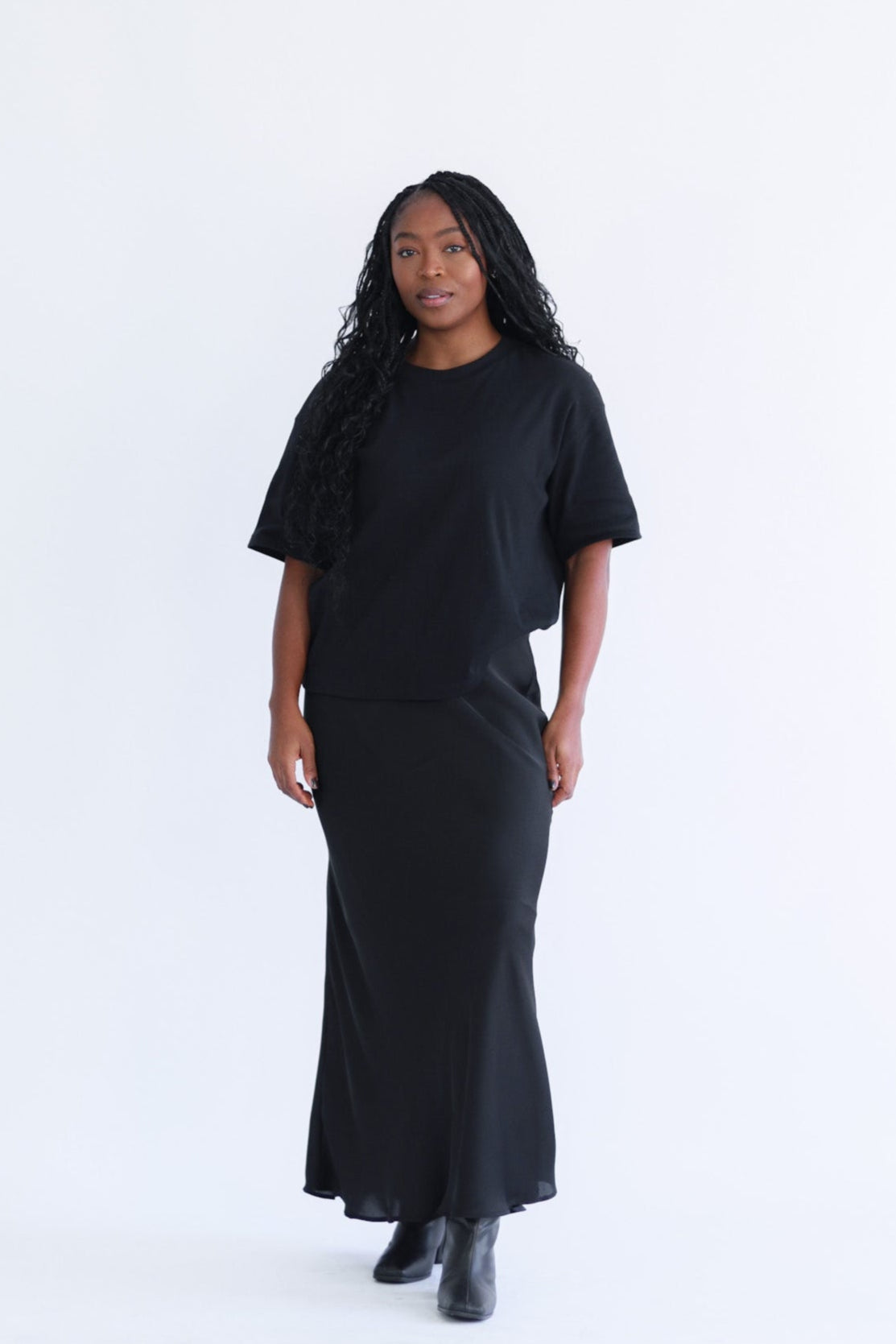 Saia Midi Melissa - Preta